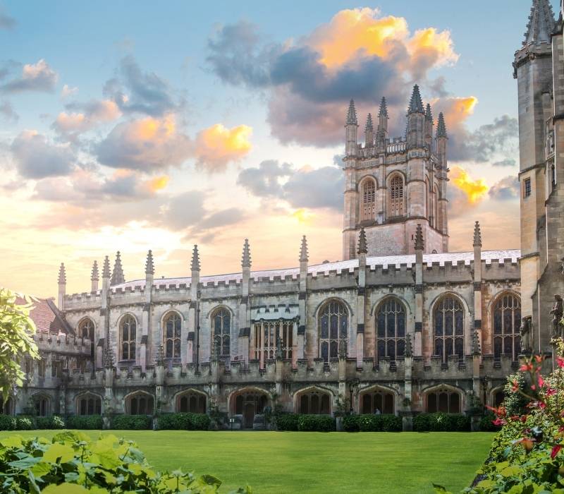 Classic guided tour of the Cotswolds & Oxfordshire