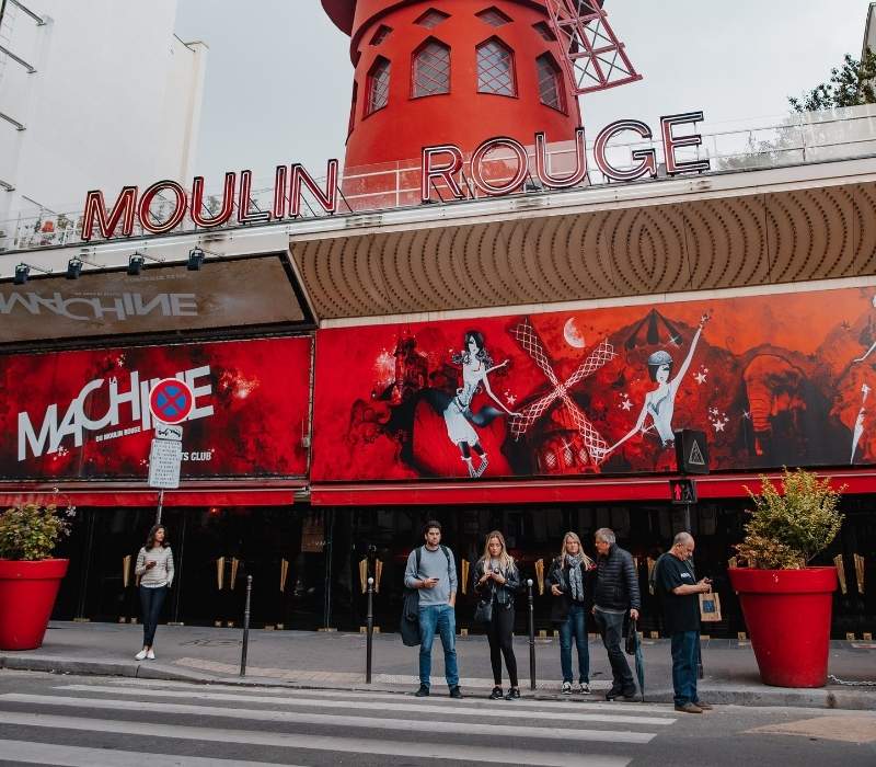 Moulin Rouge Dinner Show