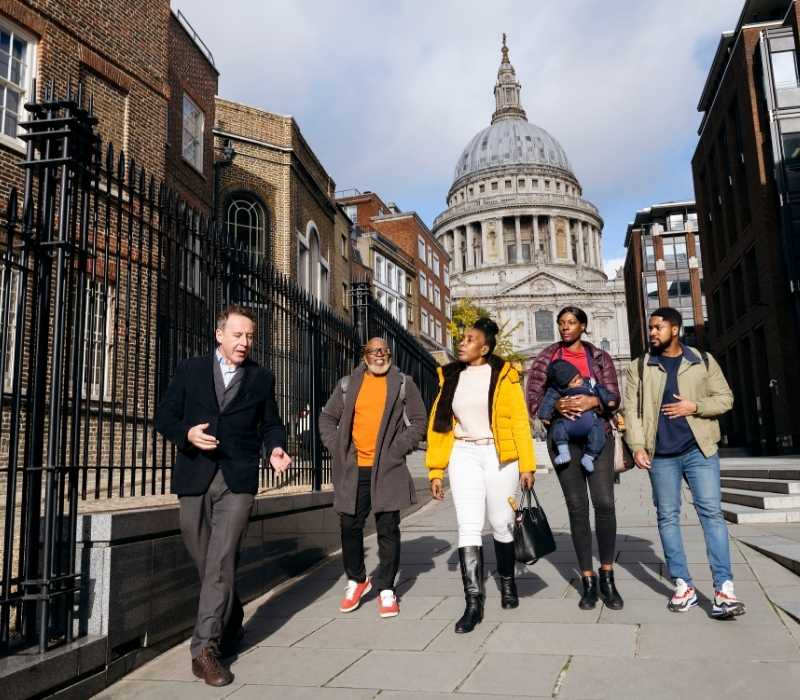 VIP Private Guided Tour of London Westminster Abbey, Big Ben, Buckingham Palace – 3 Hours